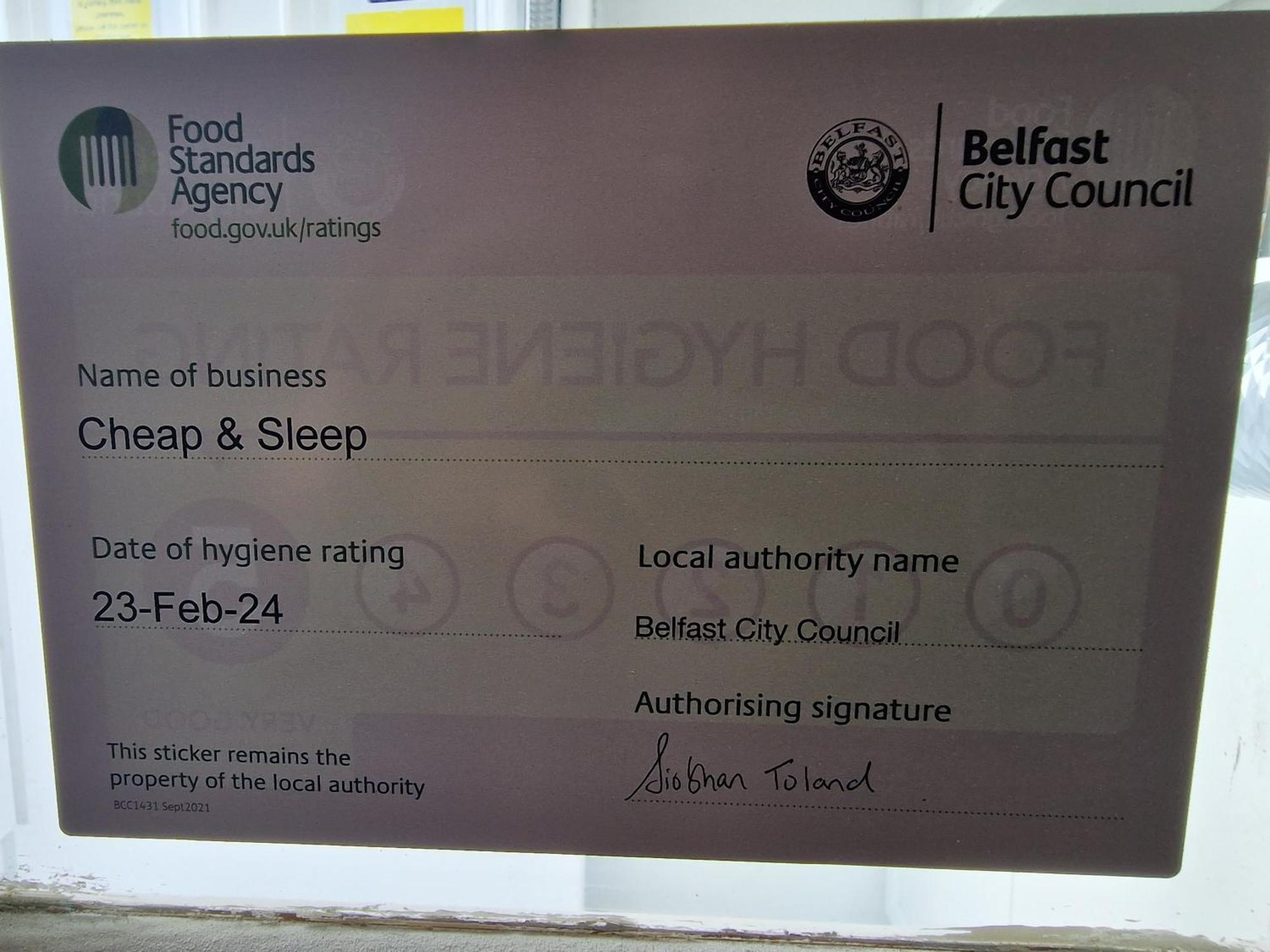 Хостел Aunty Katie'S House, Ni Tourist Board Certified & Located On The Main Oldpark Road To Belfast, With Free Continental Breakfast & Free Ultra Fast Sky Internet, Free Sky Sports & Free Sky Cinema, Self-Check In After 10Pm Gmt Экстерьер фото