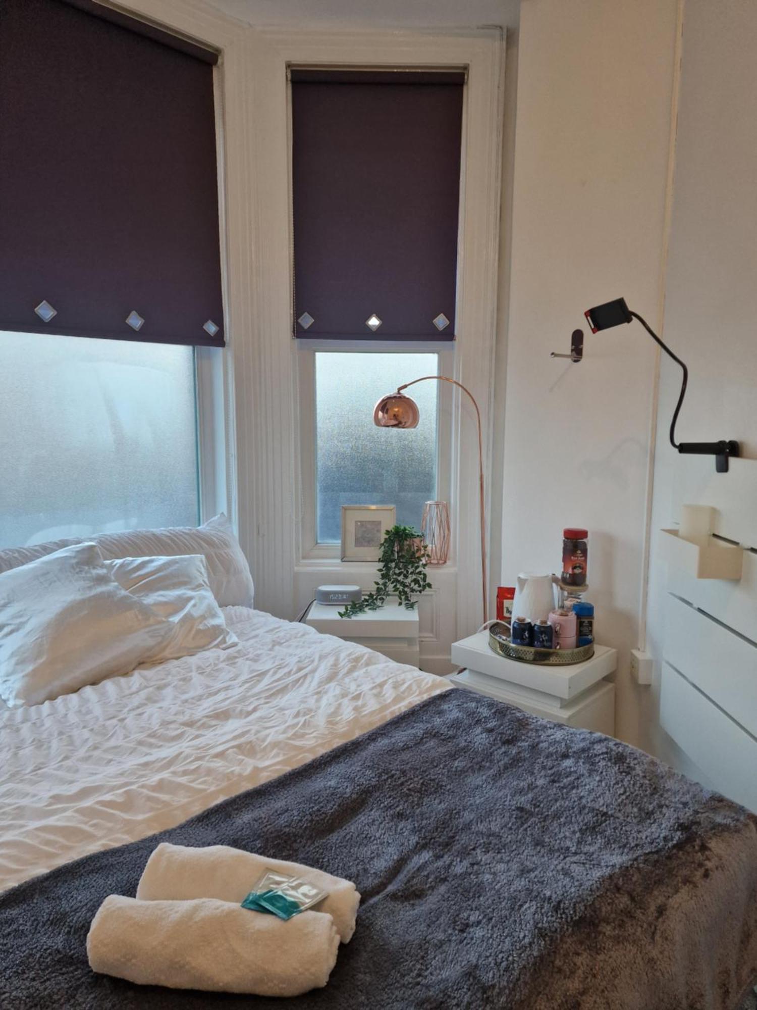 Хостел Aunty Katie'S House, Ni Tourist Board Certified & Located On The Main Oldpark Road To Belfast, With Free Continental Breakfast & Free Ultra Fast Sky Internet, Free Sky Sports & Free Sky Cinema, Self-Check In After 10Pm Gmt Экстерьер фото